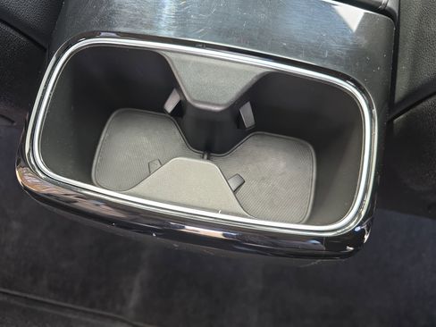 Used 2024 Kia Telluride SX image 12