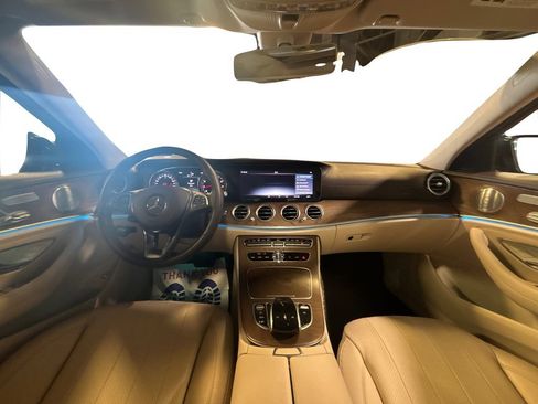 Used 2018 Mercedes-Benz E 300 4MATIC image 22