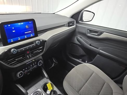 Certified 2022 Ford Escape SE w/ Cold Weather Package AWD/4WD image 29