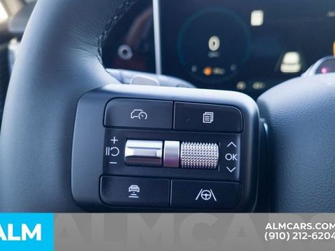 Used 2025 Hyundai Santa Fe Limited image 28