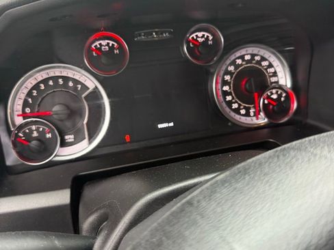Used 2019 RAM 1500 Express w/ Wheel & Sound Group AWD/4WD image 9