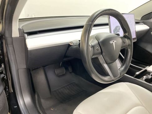 Used 2018 Tesla Model 3 image 2