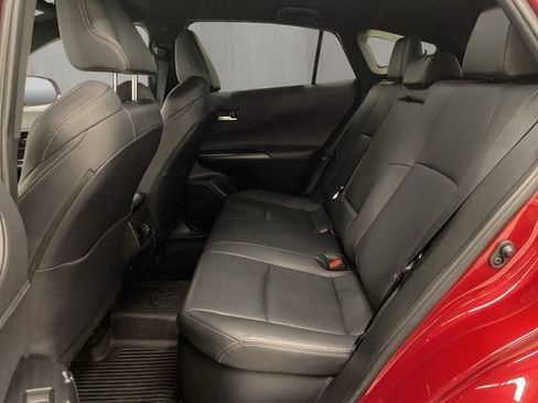 Used 2024 Toyota Venza Nightshade AWD/4WD image 8