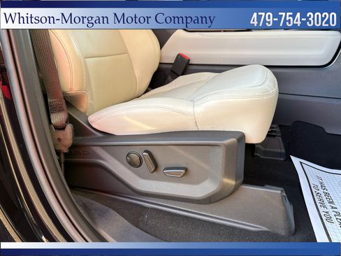 Used 2025 Ford Expedition Platinum w/ Driver's Package AWD/4WD image 44