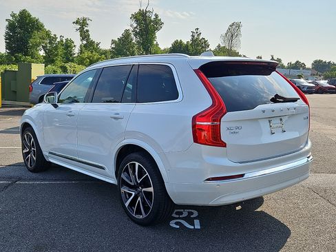 Certified 2023 Volvo XC90 B6 Plus w/ Protection Package AWD/4WD image 4