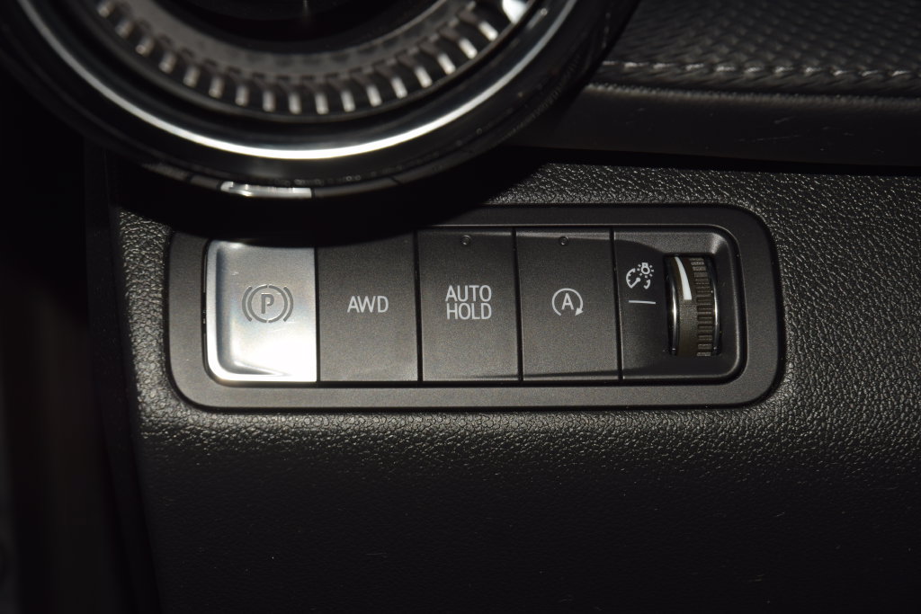 Used 2026 Chevrolet Equinox LT AWD/4WD image 33
