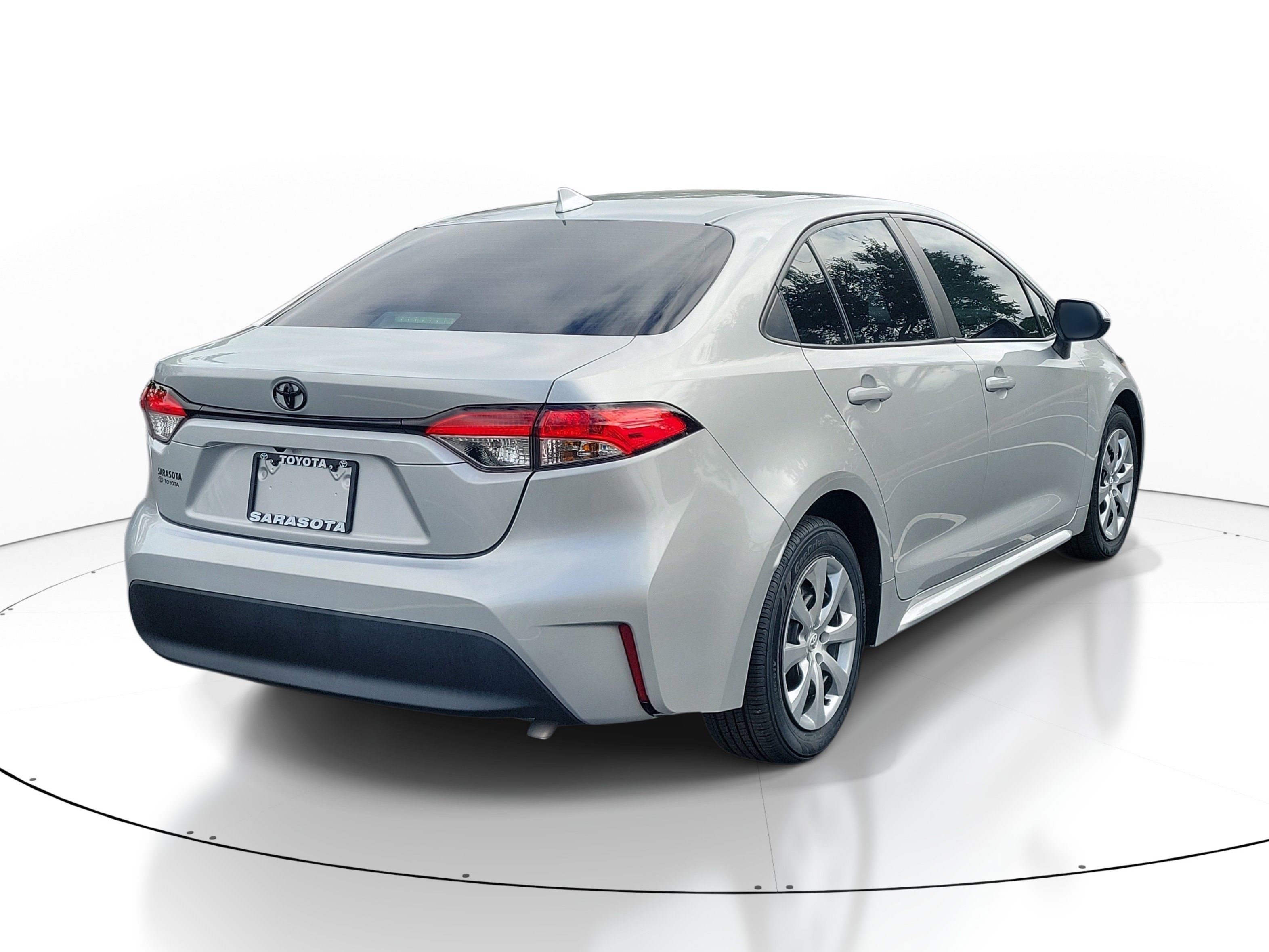 Used 2023 Toyota Corolla LE FWD image 6