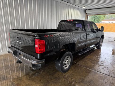 Used 2019 Chevrolet Silverado 2500 W/T AWD/4WD image 5