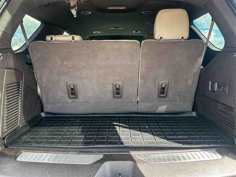 Used 2023 Chevrolet Tahoe Z71 w/ Luxury Package image 19