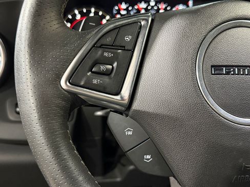Used 2016 Chevrolet Camaro SS RWD image 13