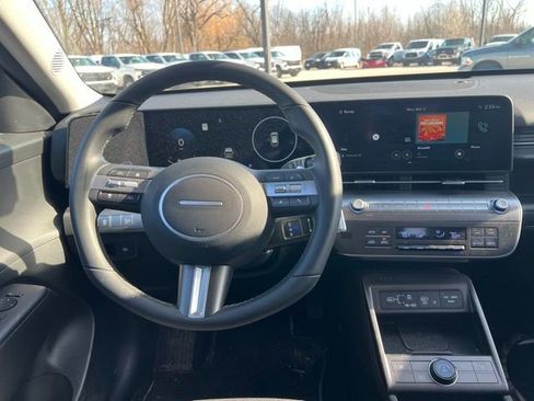 Certified 2025 Hyundai Kona SEL image 8