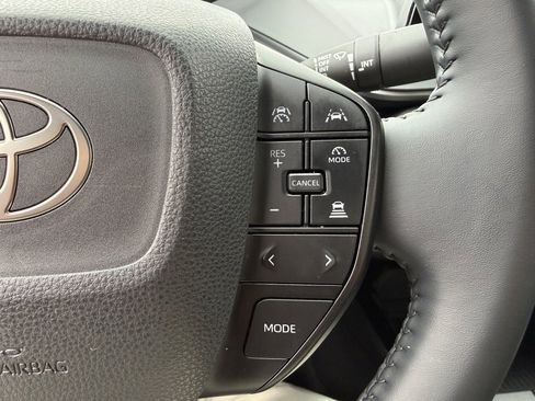 Certified 2024 Toyota Prius LE image 18