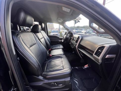 Used 2017 Ford F150 Lariat image 14