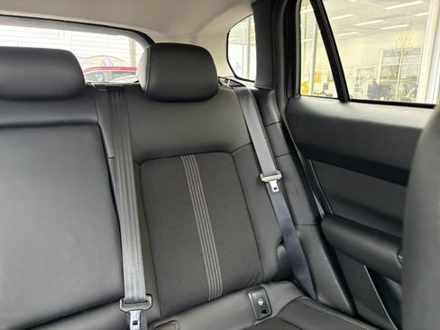 Used 2025 MAZDA CX-50 AWD 2.5 S w/ Select Package image 37