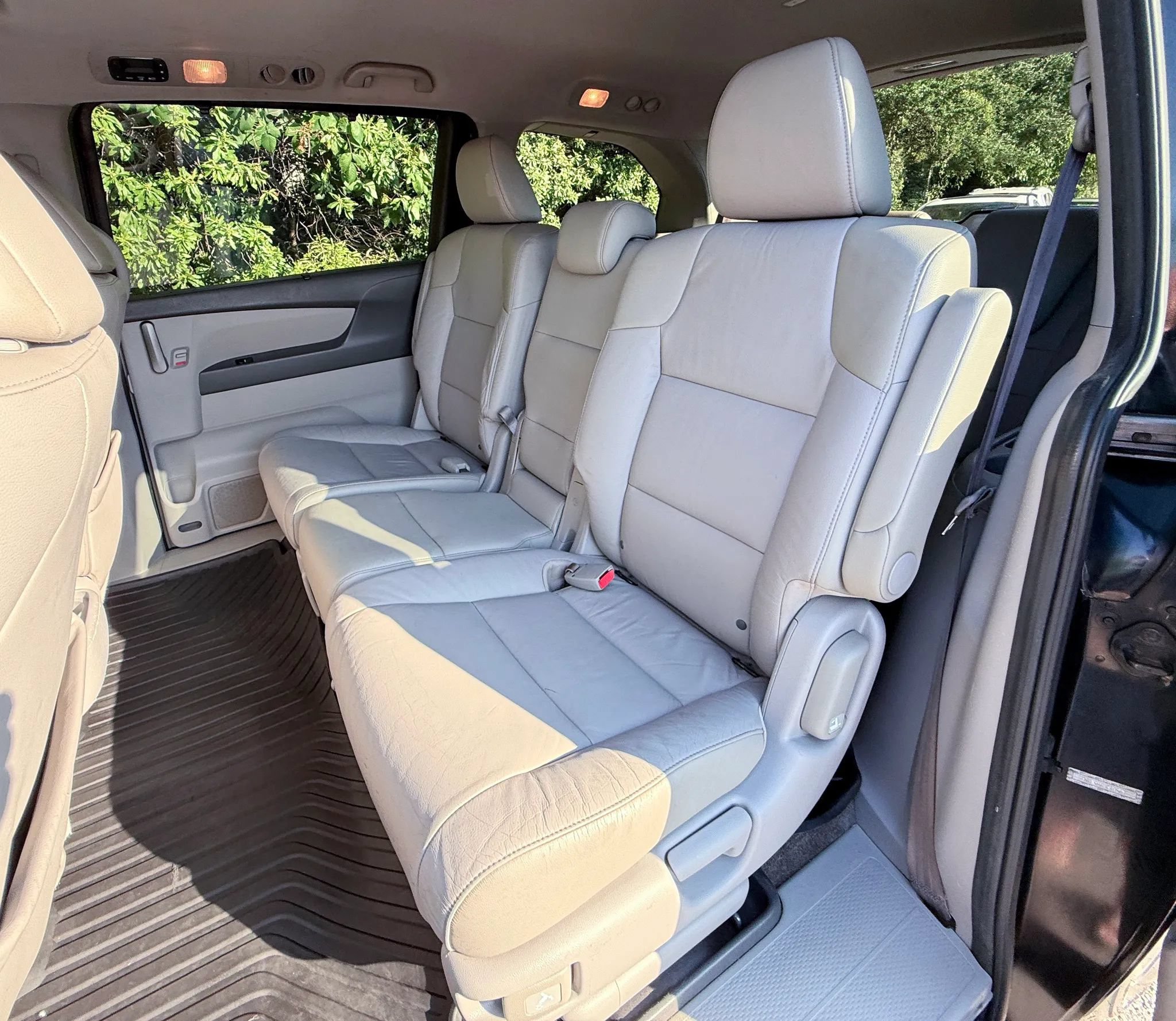 Used 2012 Honda Odyssey EX-L image 36