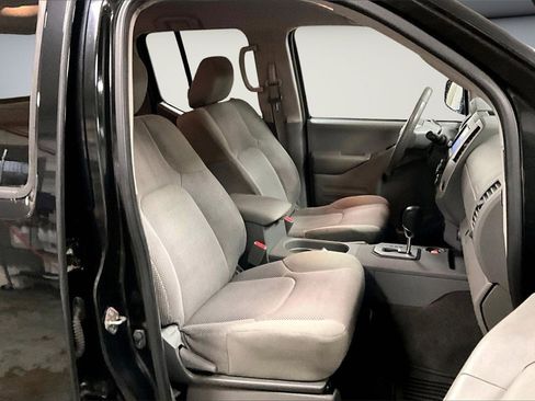 Used 2020 Nissan Frontier SV w/ Midnight Edition Floor Mats image 25