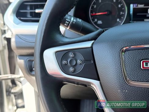 Used 2017 GMC Acadia SLT FWD image 24