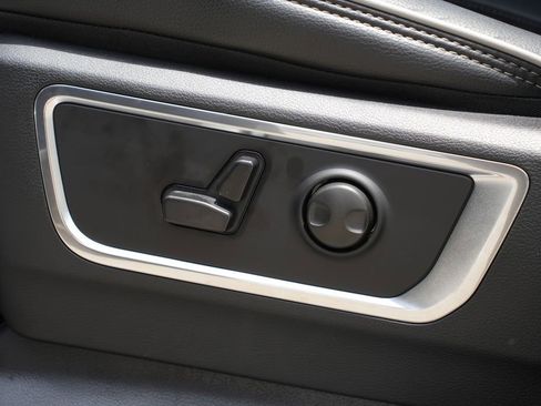 Used 2026 RAM 1500 Laramie w/ Night Edition AWD/4WD image 14