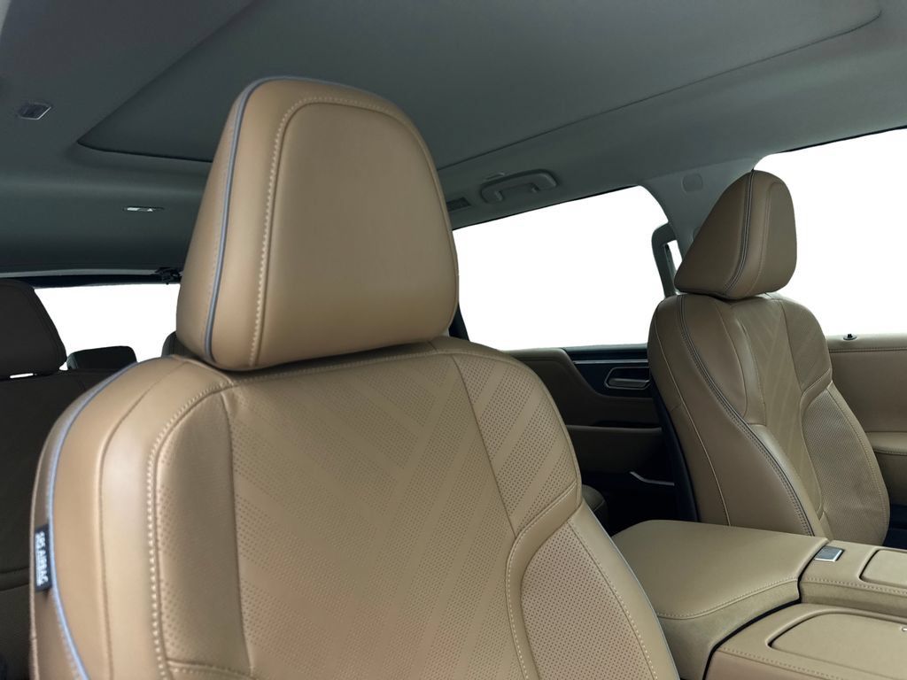 Used 2025 INFINITI QX80 Luxe AWD/4WD image 49