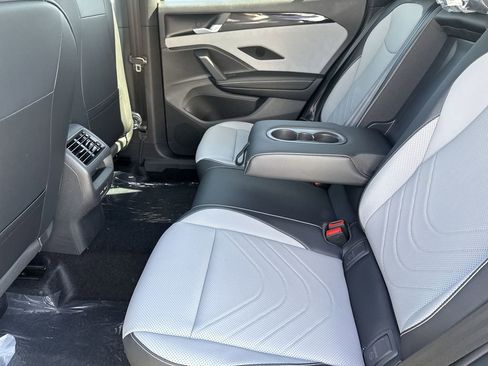 New 2026 Volkswagen Tiguan SE R-Line FWD image 29