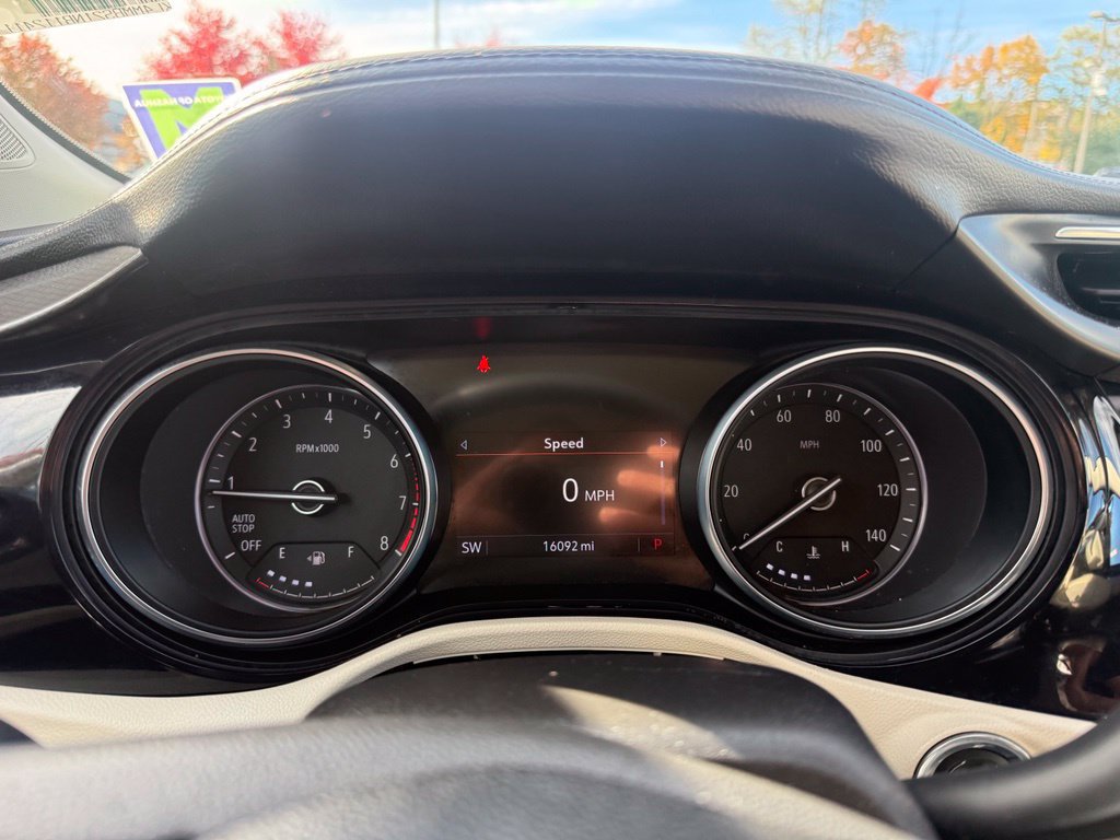 Used 2022 Buick Encore GX Preferred w/ Cold Weather Comfort Package FWD image 24