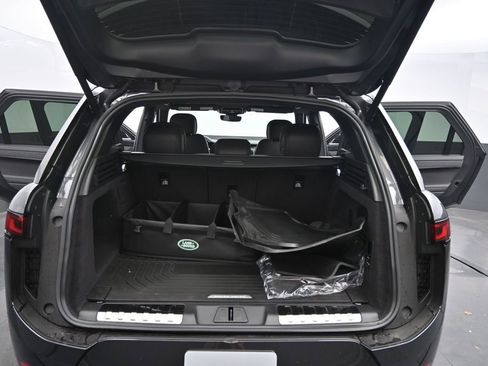 Used 2025 Land Rover Range Rover Sport Dynamic SE AWD/4WD image 16