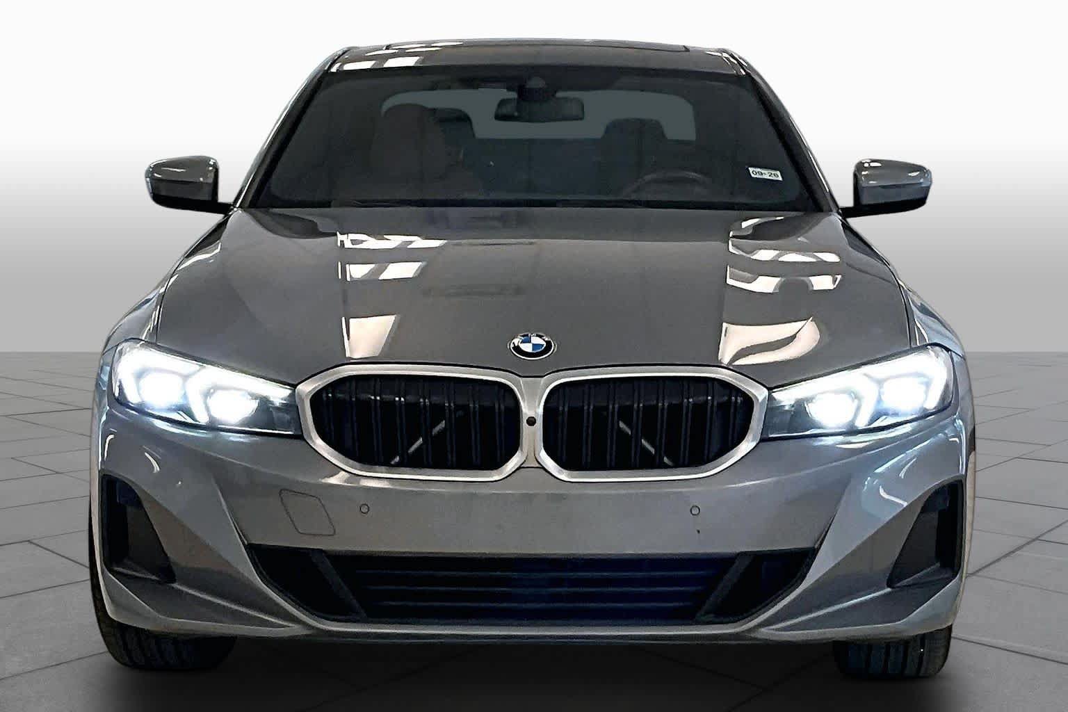 Used 2024 BMW 330i Sedan w/ Premium Package RWD image 3