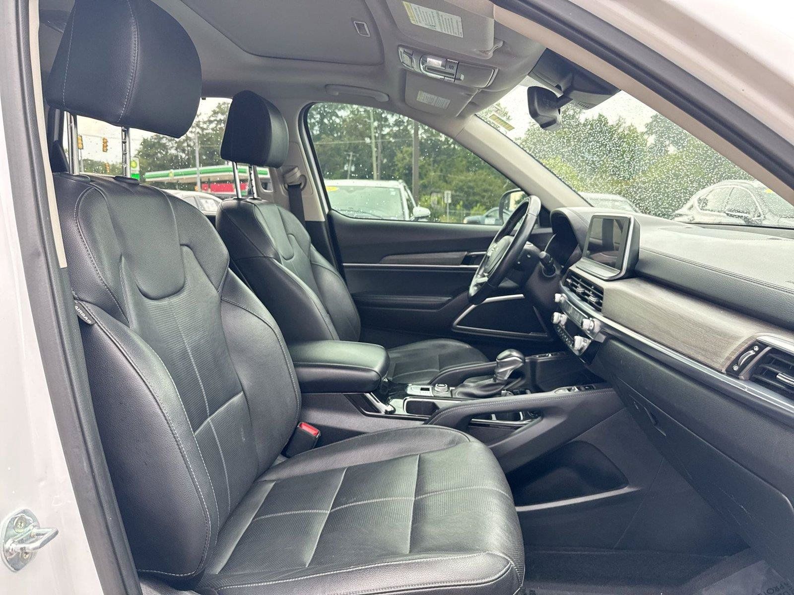 Used 2022 Kia Telluride EX w/ EX Premium Package AWD/4WD image 17