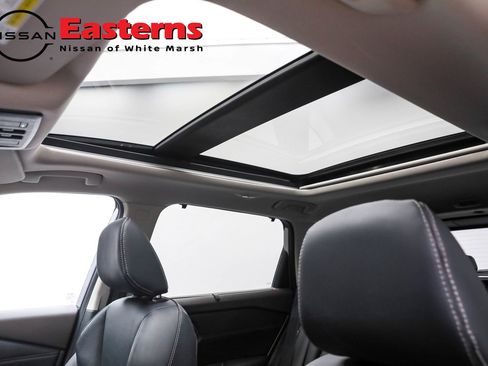 Used 2021 Nissan Rogue SL image 59