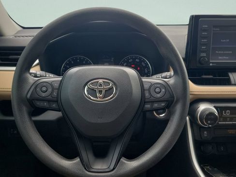 Certified 2021 Toyota RAV4 XLE FWD image 12