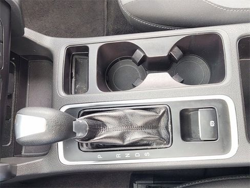 Used 2017 Ford Escape SE image 19