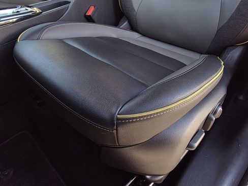 Used 2024 Chevrolet TrailBlazer ACTIV w/ Driver Confidence Package image 23