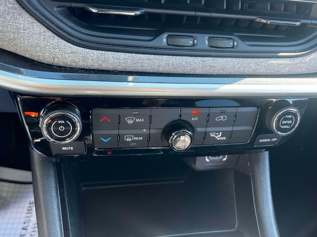 Used 2022 Jeep Compass Latitude AWD/4WD image 29