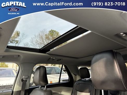 Certified 2022 Ford Explorer XLT w/ Equipment Group 202A image 21