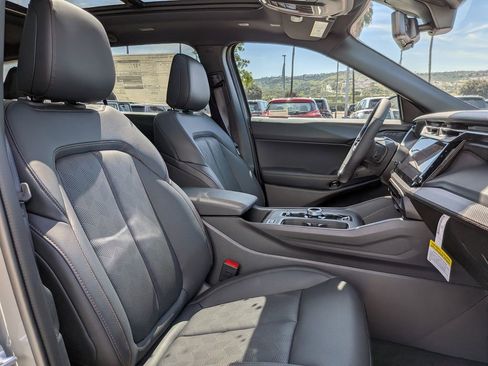 New 2026 Jeep Cherokee Overland w/ Advanced Pro Tech Group image 35