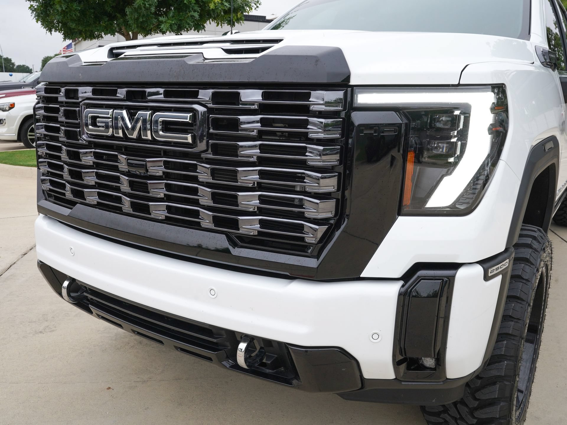 Used 2025 GMC Sierra 2500 Denali Ultimate AWD/4WD image 30