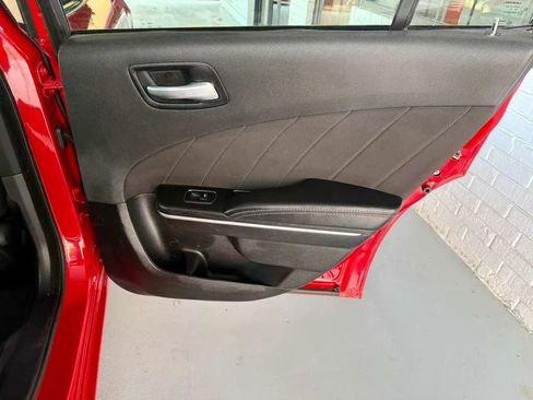 Used 2021 Dodge Charger SXT w/ Driver Convenience Group image 18