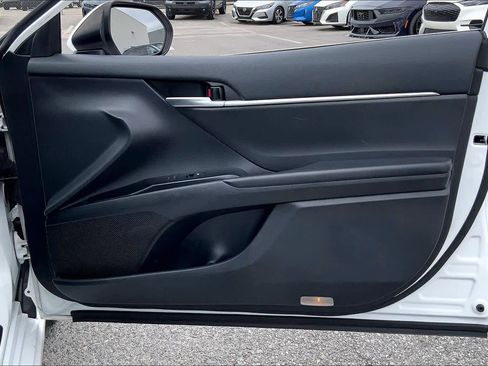 Used 2019 Toyota Camry SE w/ Convenience Package image 23