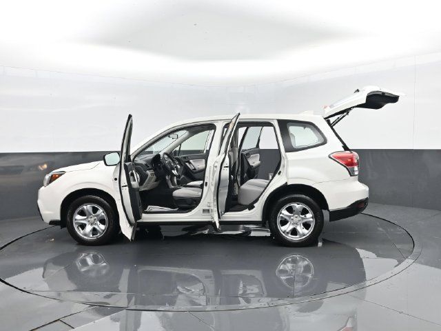 Used 2018 Subaru Forester 2.5i AWD/4WD image 29