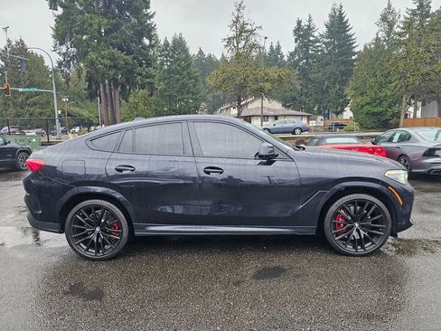 Used 2022 BMW X6 M50i w/ Executive Package image 4