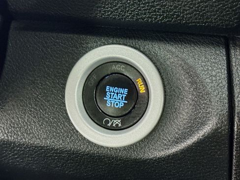 Used 2018 RAM 1500 Sport w/ Hydro Blue Sport Package image 20