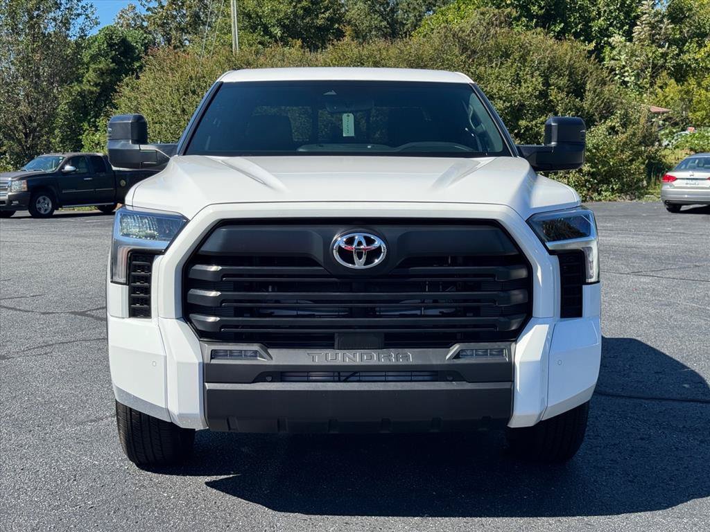 Used 2026 Toyota Tundra SR5 w/ SR5 Convenience Package AWD/4WD image 8