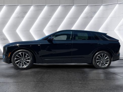 New 2025 Cadillac Lyriq Sport image 3
