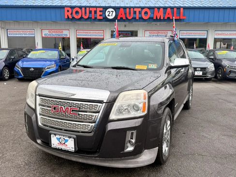 Used 2013 GMC Terrain SLE w/ Chrome Package AWD/4WD image 1