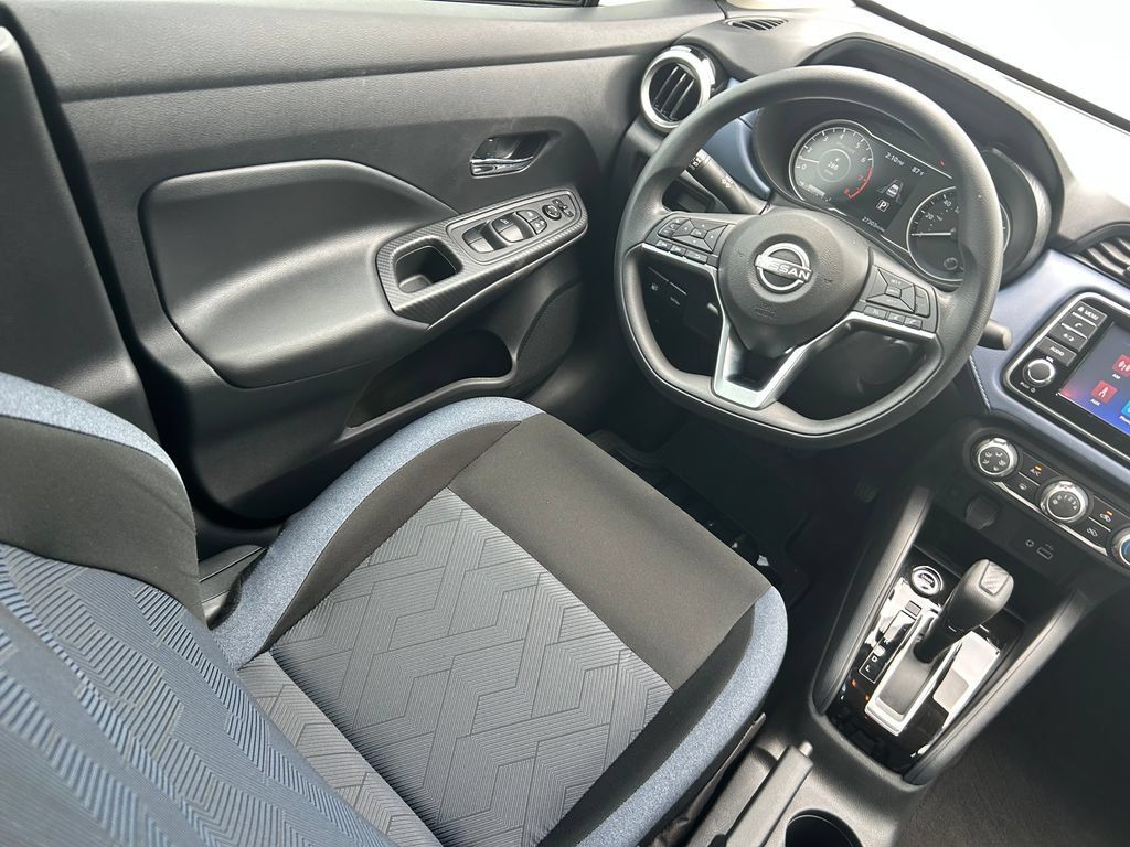 Used 2024 Nissan Versa SV w/ Trunk Package FWD image 9