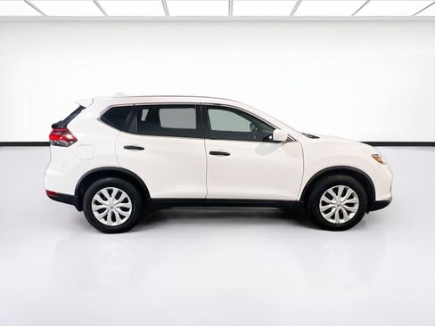 Used 2020 Nissan Rogue S FWD image 23