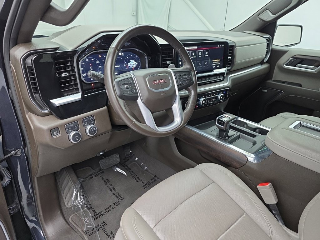 Used 2022 GMC Sierra 1500 SLT w/ SLT Convenience Package AWD/4WD image 17