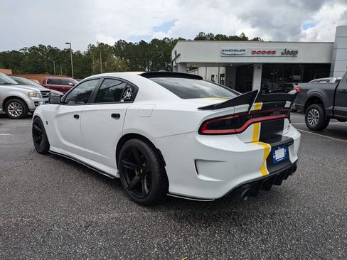 Used 2020 Dodge Charger Scat Pack RWD image 7