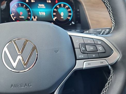 New 2026 Volkswagen Atlas SE image 13