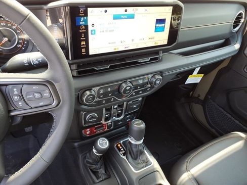 New 2026 Jeep Gladiator Willys AWD/4WD image 16